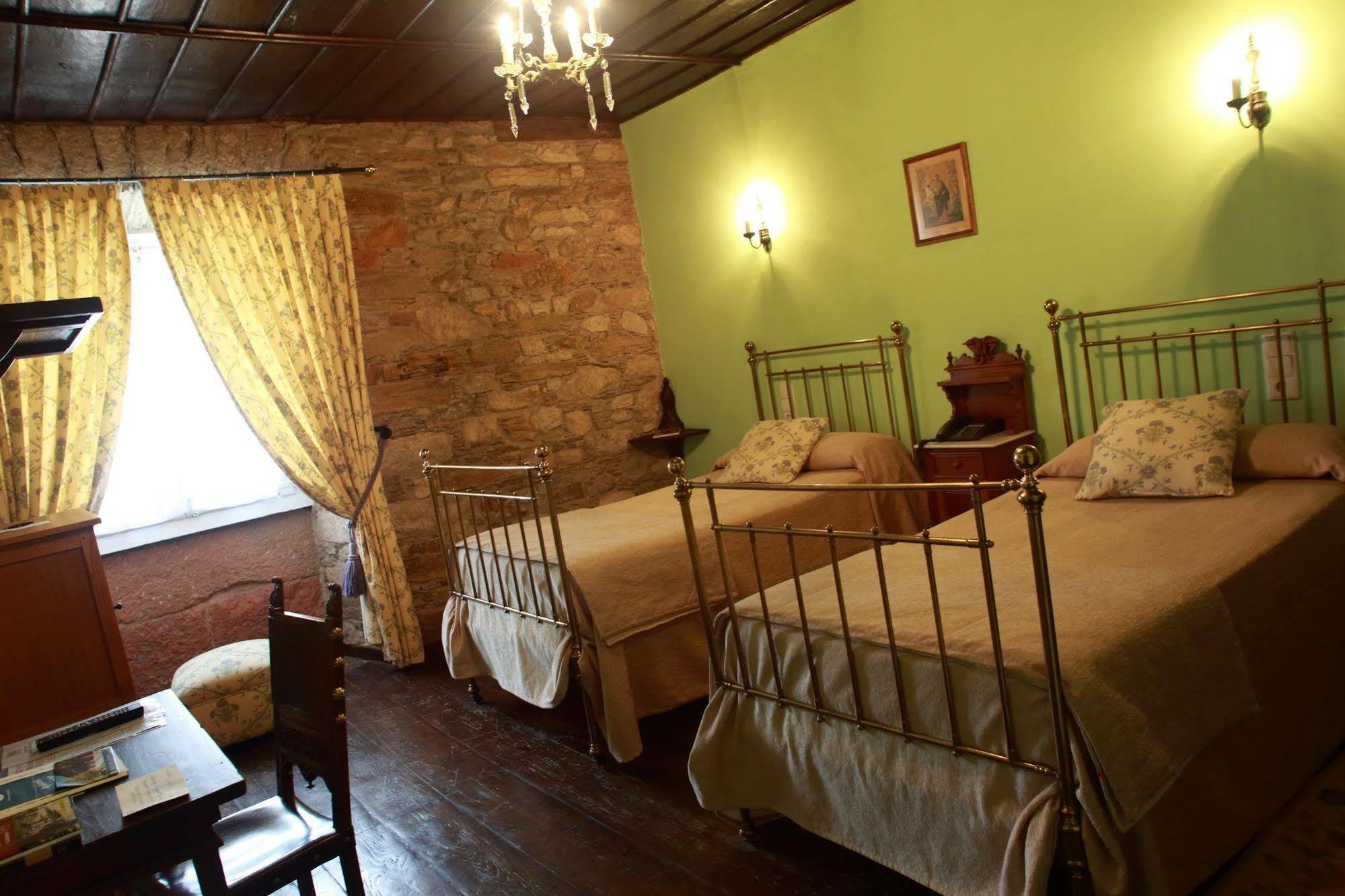 Hotel Monumento Pazo Do Castro 오 바르코 데 발데오라스 외부 사진